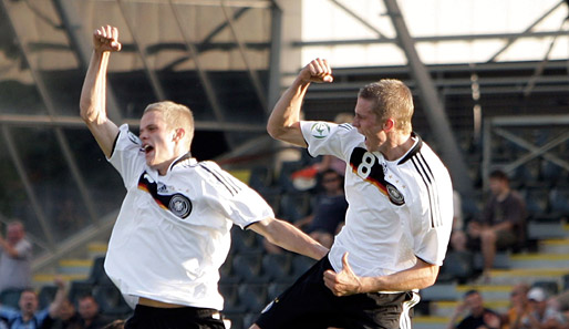 Für einen Imagefilm des Umweltcups standen die Brüder Sven (r.) und Lars Bender vor der Kamera