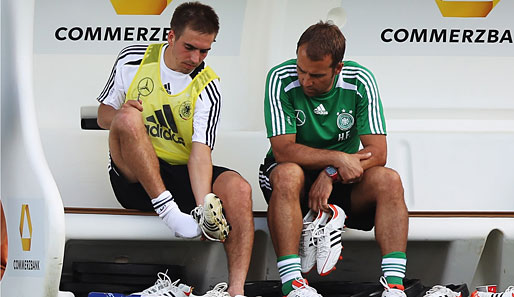 Philipp Lahm im Trainingslager bei der EM-Vorbereitung mit Co-Trainer Hansi Flick