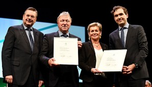 Horst Hrubesch und Silvia Neid dürfen sich über eine weitere Auszeichnung freuen