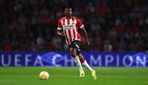 ABWEHR: Denzel Dumfries (PSV Eindhoven), 22 Jahre, 2 Länderspiele