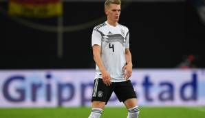 MATTHIAS GINTER: Noch unklar, ob er oder Thilo Kehrer ran darf. Sehr variabel, sehr zuverlässig. Spielt eine überzeugende Saison in Mönchengladbach. Muss jetzt auch im DFB-Team zeigen, dass er den höchsten Ansprüchen genügt. PUNKT FÜR DEUTSCHLAND – 0:2.