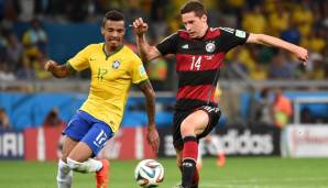 18. JULIAN DRAXLER - Alter bei Debüt: 20 Jahre, 9 Monate, 18 Tage. Der Schalker Offensivspieler hätte sich keinen besseren Tag fürs Debüt vorstellen können: Es war das 7:1 gegen Brasilien bei der WM 2014. Wenige Tage später wurde er Weltmeister.