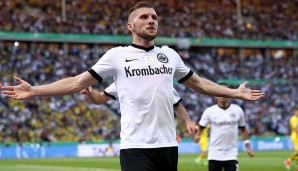 Ante Rebic: 2,5 - DER Unruhestifter in der Frankfurter Offensive - zumindest in der ersten Halbzeit. War in Durchgang eins an vier der fünf SGE-Abschlüsse beteiligt. Eiskalt beim Ausgleichstreffer, setzte stets nach. In den zweiten 45 Minuten blass