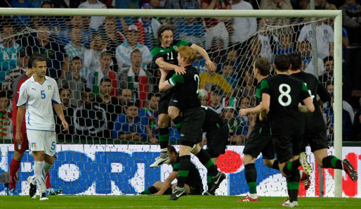 Let's party! Irland hat überraschend dem Weltmeister von 2006 die Leviten gelesen