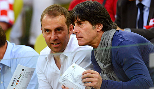 Joachim Löw und Hansi Flick scouteten schon mal die Konkurrenz