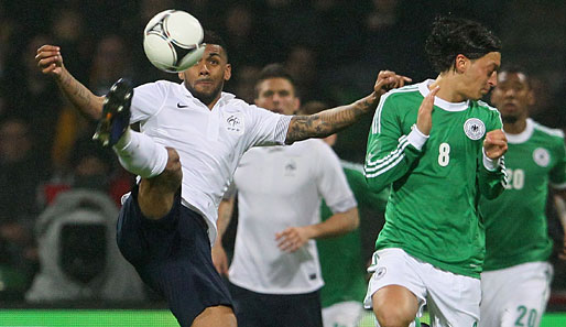 Yann M'Vila (l.) kann bei der EM spielen