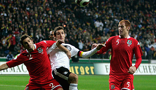 ger-wal-klose-zweikampf