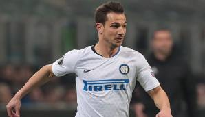 Cedric Soares: Erst in der 79. Minute gekommen und dann komplett ohne Zweikampf geblieben. Keine Bewertung.