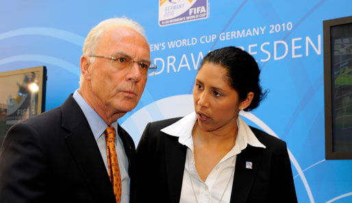 Steffi Jones beendete ihre aktive Fußballkarriere 2007