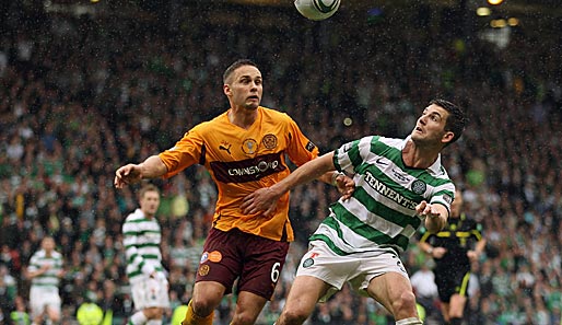 Charlie Mulgrew (r.) holte mit Celtic Glasgow den schottischen Pokal