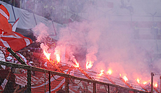 Nach dem Pokal-Aus ging es bei Atletico Huracan heiß her und die Fans attackierten Spieler