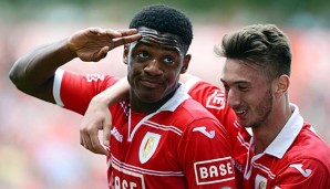 Michy Batshuayi (l.) ist Leistungsträger in der Jupiler Pro League bei Standard Lüttich