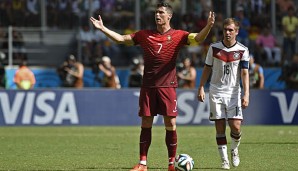 Philipp Lahm (r.) und Cristiano Ronaldo sind bei der Kampagne gegen Ebola dabei