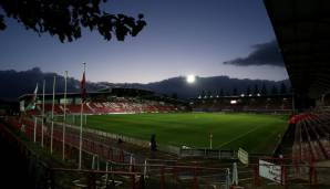 Wrexhams Stadion Racecourse Ground gilt als zweitältestes noch bespielte Stadion der Welt.