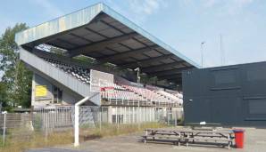 Früher fasste es bis zu 18.000 Zuschauer, heute steht nur mehr die Haupttribüne mit den Räumlichkeiten des Business Clubs: das ehemalige Stadion des HFC Haarlem.