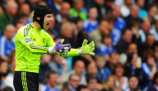 Torwart Petr Cech ist nach überstandener Knieverletzung wieder zurück im Training der Blues