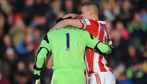 Asmir Begovic bejubelt sein unglaubliches Torwarttor