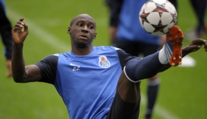 Eliaquim Mangala soll bei Manchester United bei Interesse geweckt haben