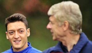 Arsene Wenger sieht in Mesut Özil einen außergewöhnlichen Spieler