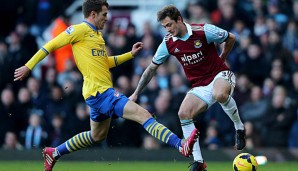 Aaron Ramsey (l.) fehlt dem dem FC Arsenal seit Weihnachten