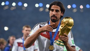 Sein größter Erfolg: Sami Khedira mit dem Weltpokal