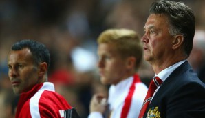 Louis van Gaal steht bereits nach wenigen Wochen in Manchester unter Druck