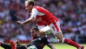 Aaron Ramsey musste gegen den FC Liverpool frühzeitig ausgewechselt werden