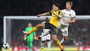 Laut Santi Cazorla sollte Arsenal umgehend mit Hector Bellerin verlängern