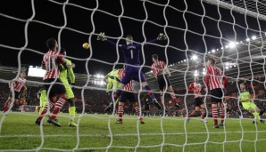 Not in my house! Saints-Keeper Forster hielt seinen Kasten gegen Liverpool sauber