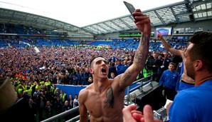 Anthony Knockaert bejubelt den Aufstieg von Brighton & Hove Albion