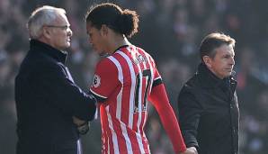 Claude Puel klatscht mit Virgil Van Dijk ab