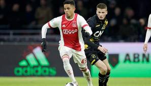 Justin Kluivert dementiert Gerüchte um Wechsel zu Manchester United.