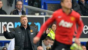 Doch auch Mata und Fellaini konnten den Absturz des Klubs nicht verhindern. Im April 2014 musste Moyes nach einer Niederlage bei seinem Ex-Klub Everton gehen. Ryan Giggs übernahm, United wurde nur Siebter.