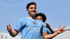 Julian Alvarez Man City 2023-24