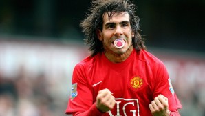 tevez-schnuller-man-united-1200