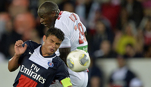 Thiago Silva (l.) winkt in Paris eine saftige Gehaltserhöhung