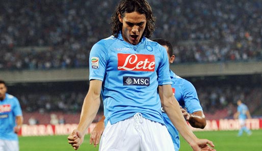 Edinson Cavani schoss Napoli mit drei Toren zum 3:1 gegen Meister Milan