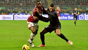 Mario Balotelli (l.) wechselte im Januar 2013 zum AC Milan