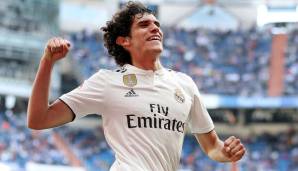 JESUS VALLEJO: Spielte eine gute U21-EM. Hat wegen seiner Verletzungsanfälligkeit und Konkurrenz trotzdem keine Zukunft in Madrid. Dürfte verliehen werden. Wechsel-Wahrscheinlichkeit: 70 Prozent.