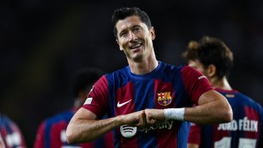 robert-lewandowski-barcelona-2023-24-main-img