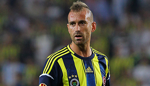 Fenerbahces Raul Meireles bestreitet weiterhin die Spuck-Attacke gegen einen Schiedsrichter