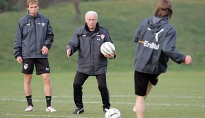 Andreas Hinkel (l.) zu seiner Zeit in Stuttgart beim Training mit Giovanni Trapattoni