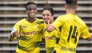 Youssoufa Moukoko (l.) trifft in der U17-Bundesliga wie am Fließband