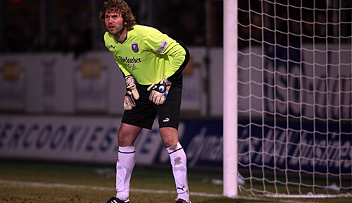 Stefan Wessels, hier noch im Trikot von Osnabrück, sucht händeringend einen neuen Verein