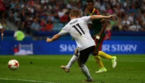 Timo Werner: Hing 45 Minuten lang in der Luft, da kaum Bälle bis zu ihm vordrangen. Vertändelte eine gute Gelegenheit frei vor Ondroa (54.), verwandelte zwölf Minuten später aber in Weltklasse-Manier per Kopf. Stand auch beim 3:1 goldrichtig. Note 1,5