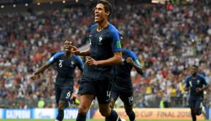 Raphael Varane: Bügelte in den ersten Minuten gleich mehrere Unsicherheiten seiner Nebenleute aus. Verdaddelte den Ball in gefährlicher Position gegen Mandzukic und musste sich auf Umtiti verlassen (49.). Darüber hinaus sicher. Note: 2,5.