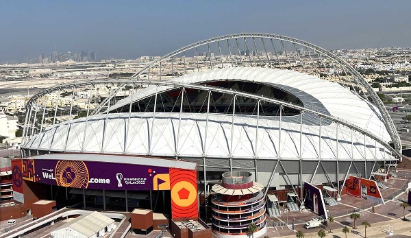 Das DFB-Team bestreitet im Khalifa International Stadium das erste Gruppenspiel gegen Japan.