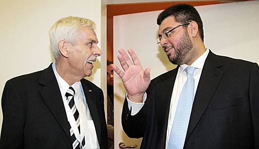 Dieter Schneider (l.) steht nach dem Zerwürfnis mit Investor Hasan Ismaik vor dem Rücktritt