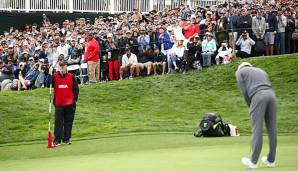 Tiger Woods lockt auch in Pebble Beach immer wieder die Massen an.