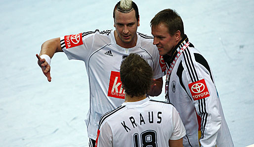 Martin Heuberger (r.) und das DHB-Team treffen beim Supercup auf hochkarätige Gegner